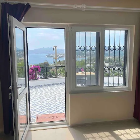 With Panoramic Sea View In Bitez Vilă